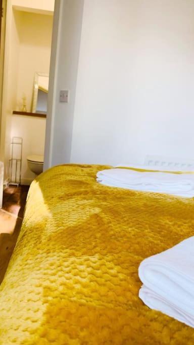 2 Bed Apartment With Free Parking Chelmsford Bagian luar foto